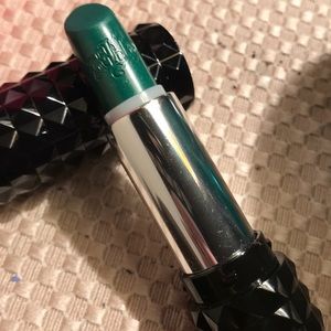 Kat Von D PLAN 9 matte studded kiss lipstick